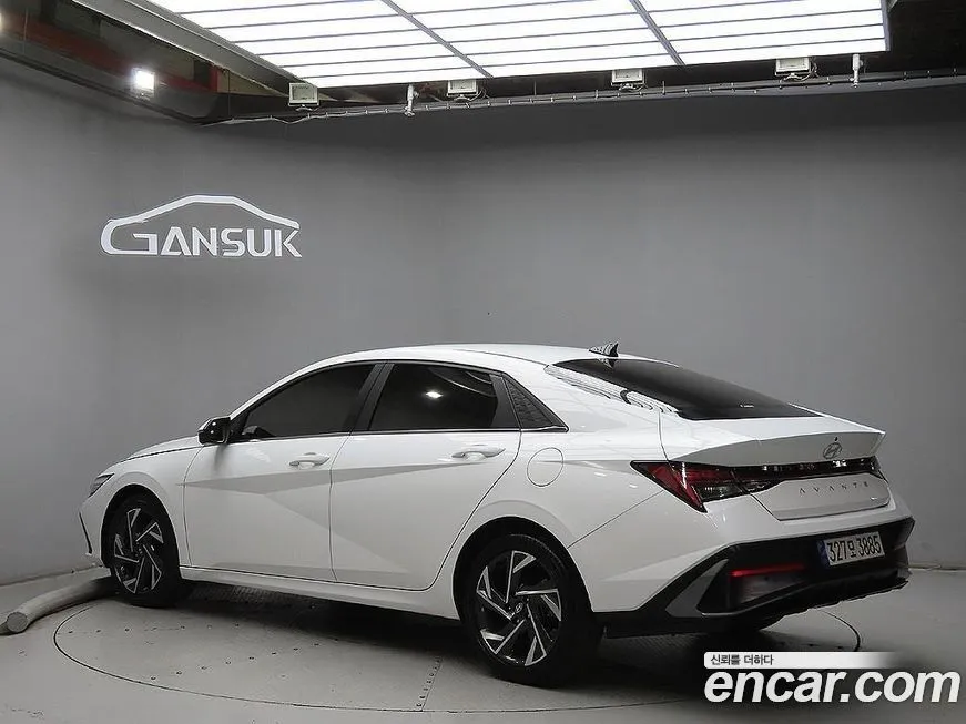 Hyundai AVANTE — фото 5