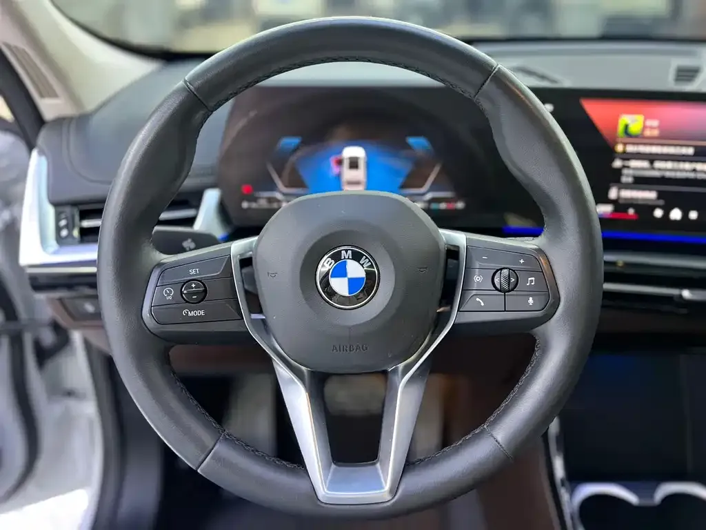 BMW X1 — фото 3