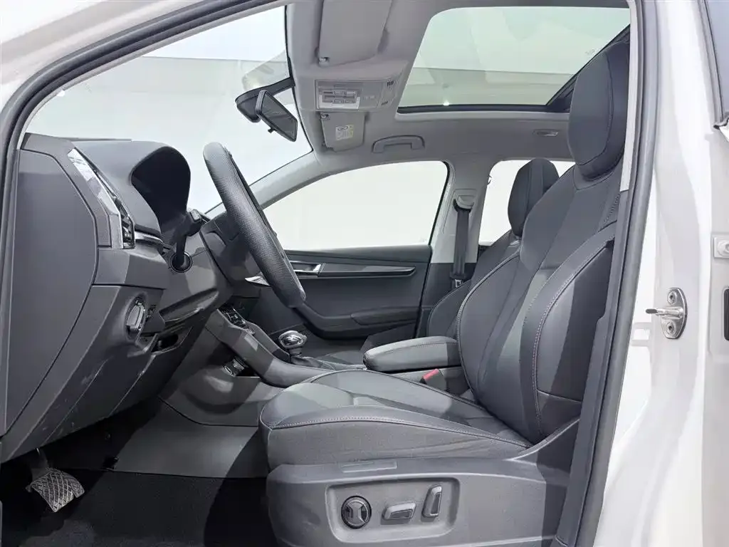 Skoda Karoq — фото 5