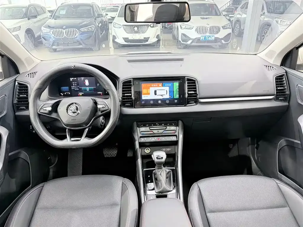 Skoda Karoq — фото 10