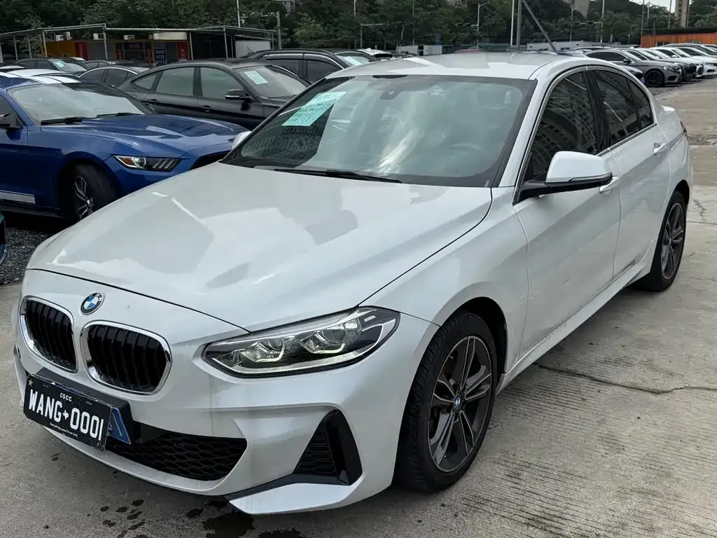 BMW 1 Series — фото 1