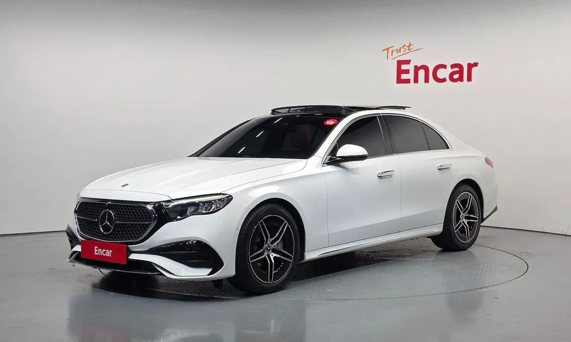 Mercedes-Benz E-Class — фото 1