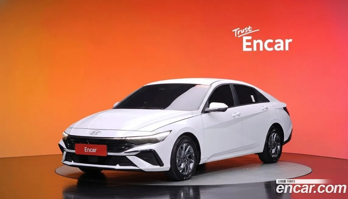Hyundai AVANTE — фото 1