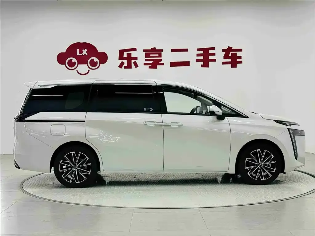 GAC Motor Trumpchi E8 — фото 6