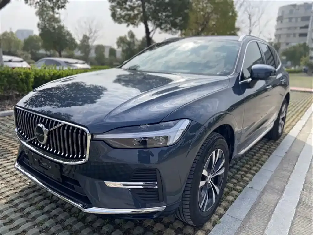 Volvo XC60 — фото 7