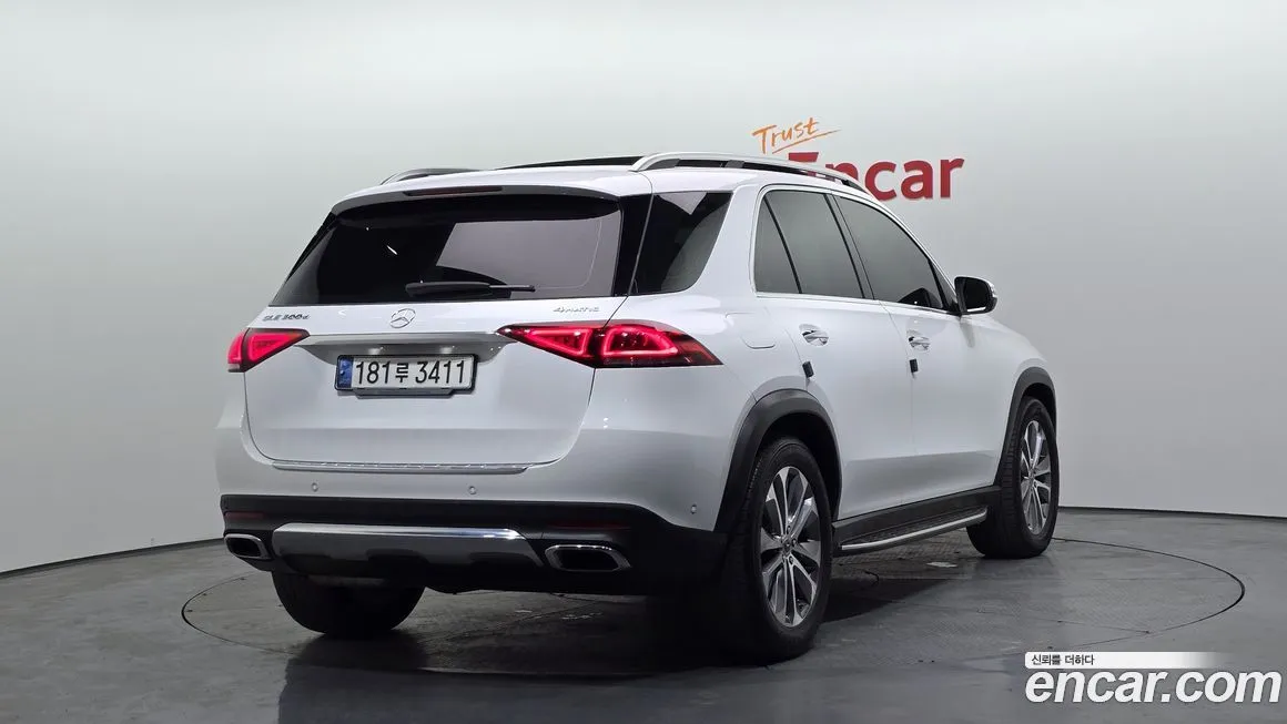 Mercedes-Benz GLE-Class — фото 4