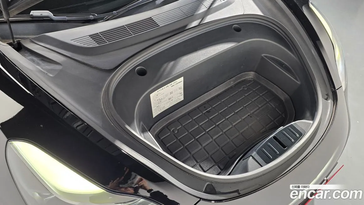 Tesla Model 3 — фото 10