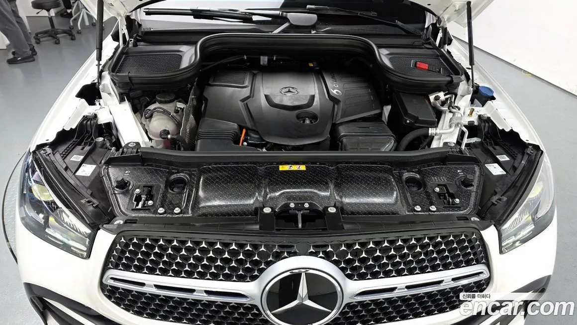 Mercedes-Benz GLE-Class — фото 10