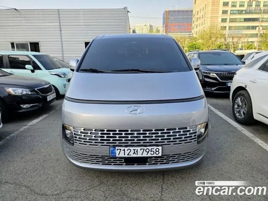 Hyundai Staria — фото 3