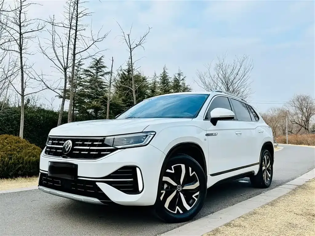 Volkswagen Tayron GTE PHEV — фото 1