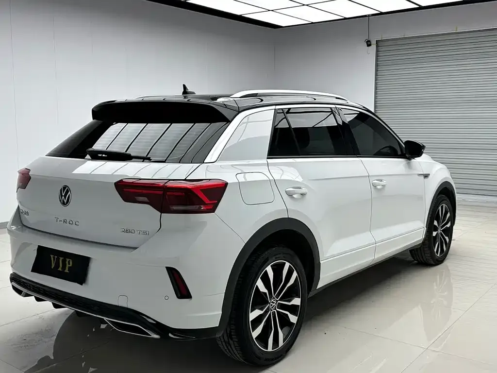 Volkswagen T-Roc — фото 5