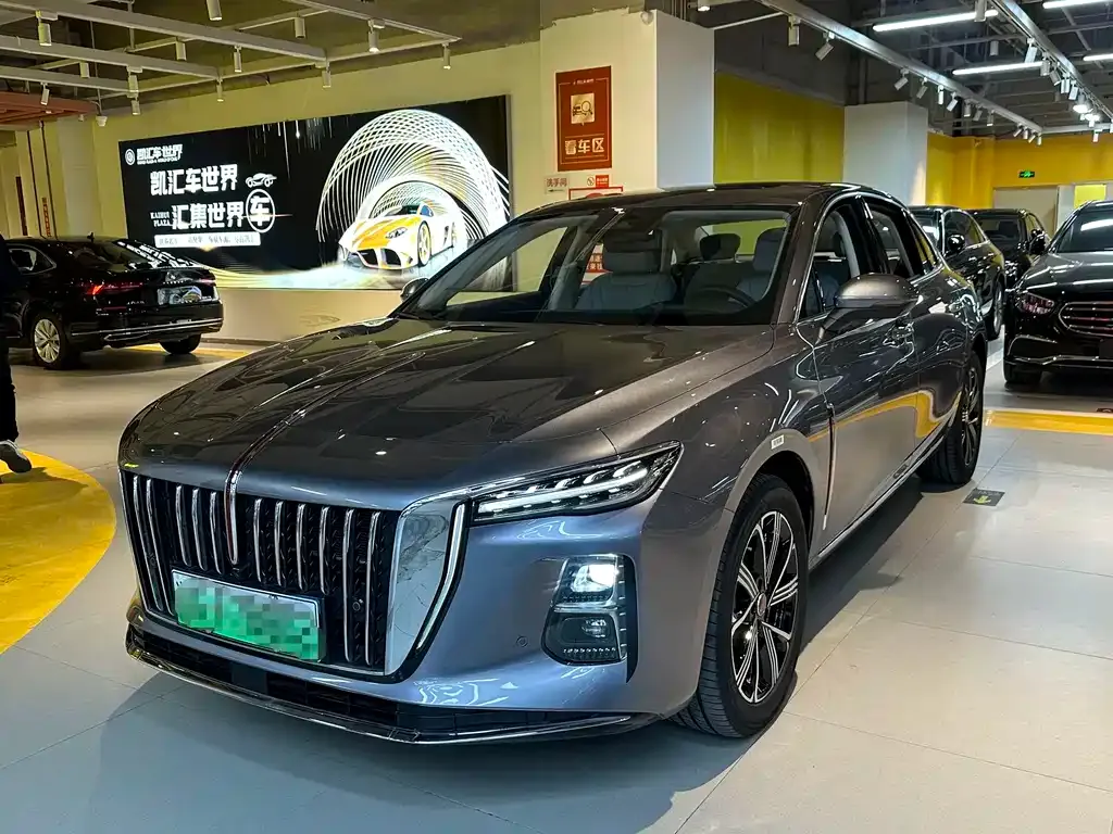 Hongqi H5 — фото 1