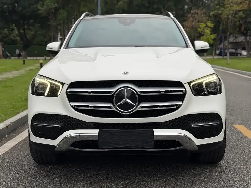 Mercedes-Benz GLE — фото 1