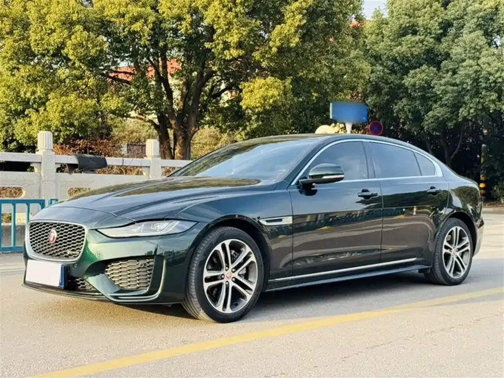 Jaguar XEL — фото 1