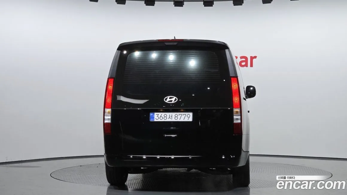 Hyundai Staria — фото 3