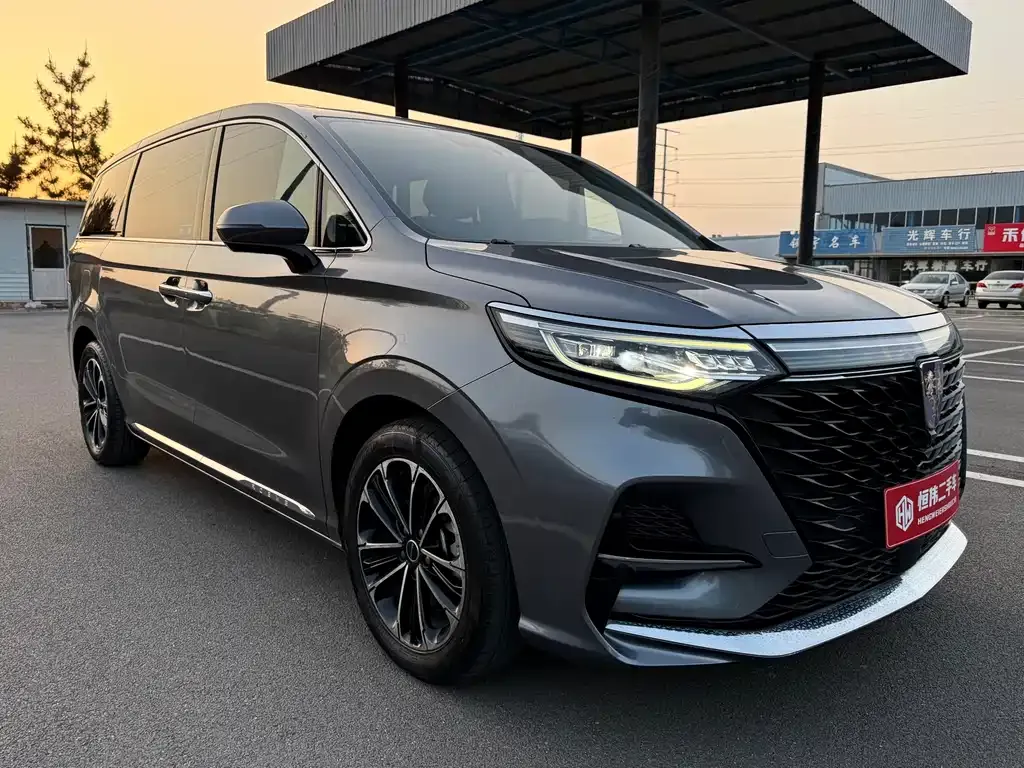Roewe iMAX8 — фото 10