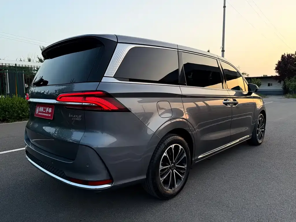 Roewe iMAX8 — фото 5