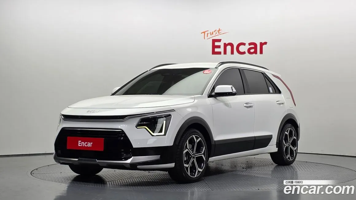 Kia Niro — фото 1