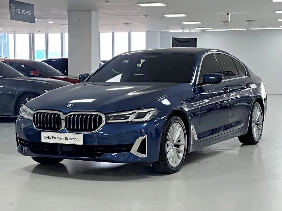 BMW 5-Series — фото 1