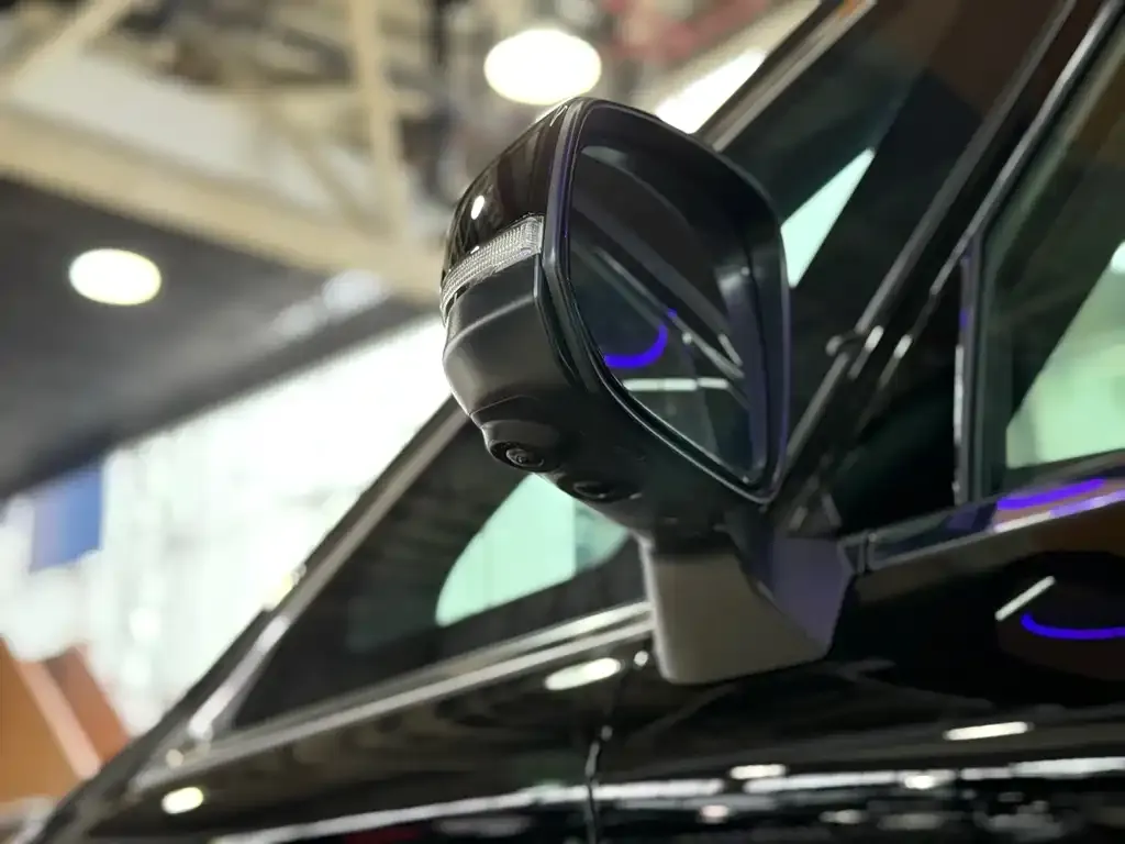 Toyota Alphard — фото 3