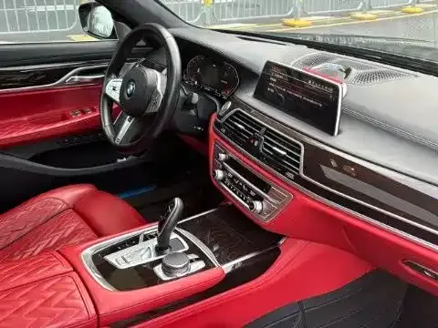 BMW 7 Series — фото 2