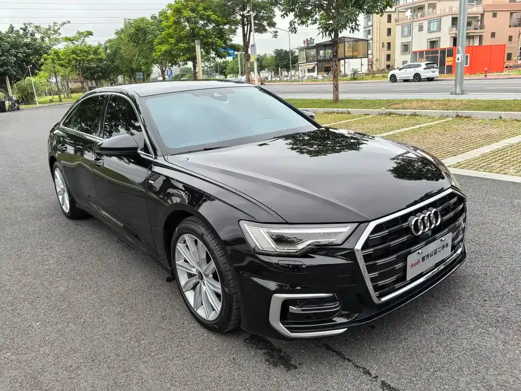 Audi A6L — фото 10