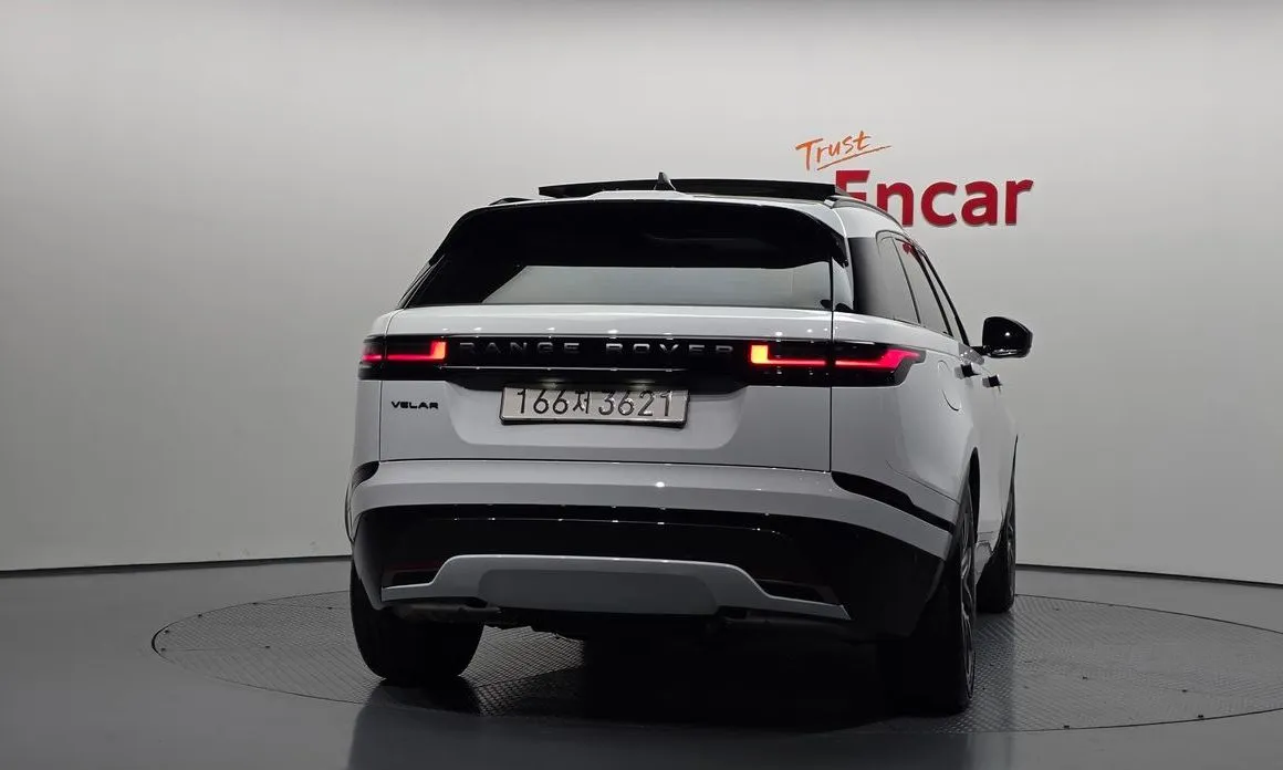 Land Rover Range Rover Velar — фото 4