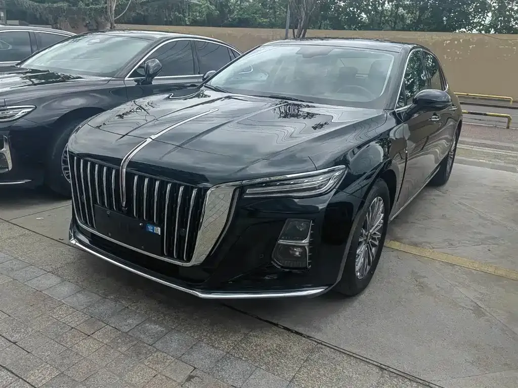 Hongqi H5 — фото 1