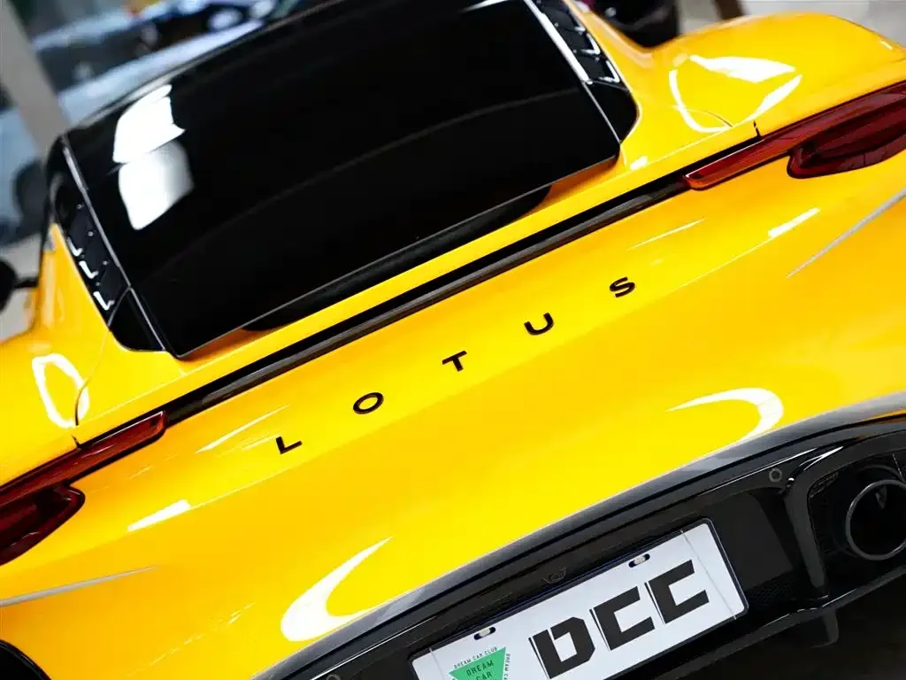 Lotus Emira — фото 6