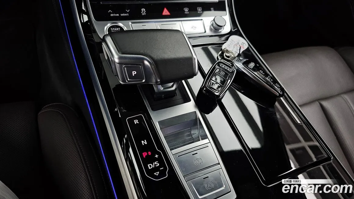 Audi A8 — фото 4