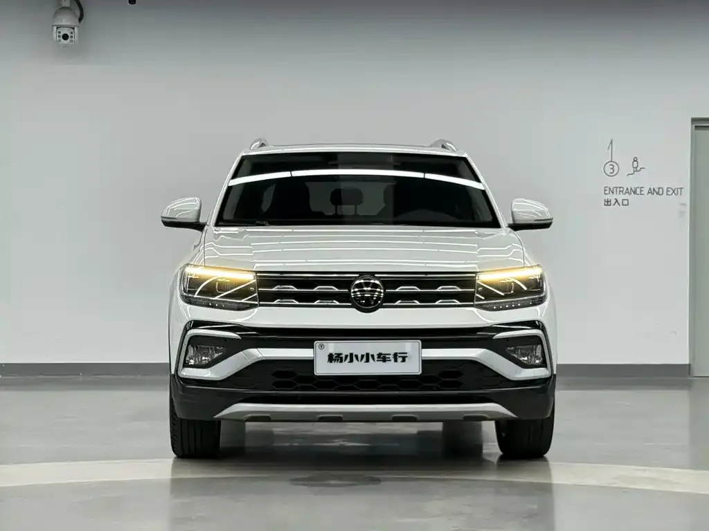 Volkswagen T-Cross — фото 4