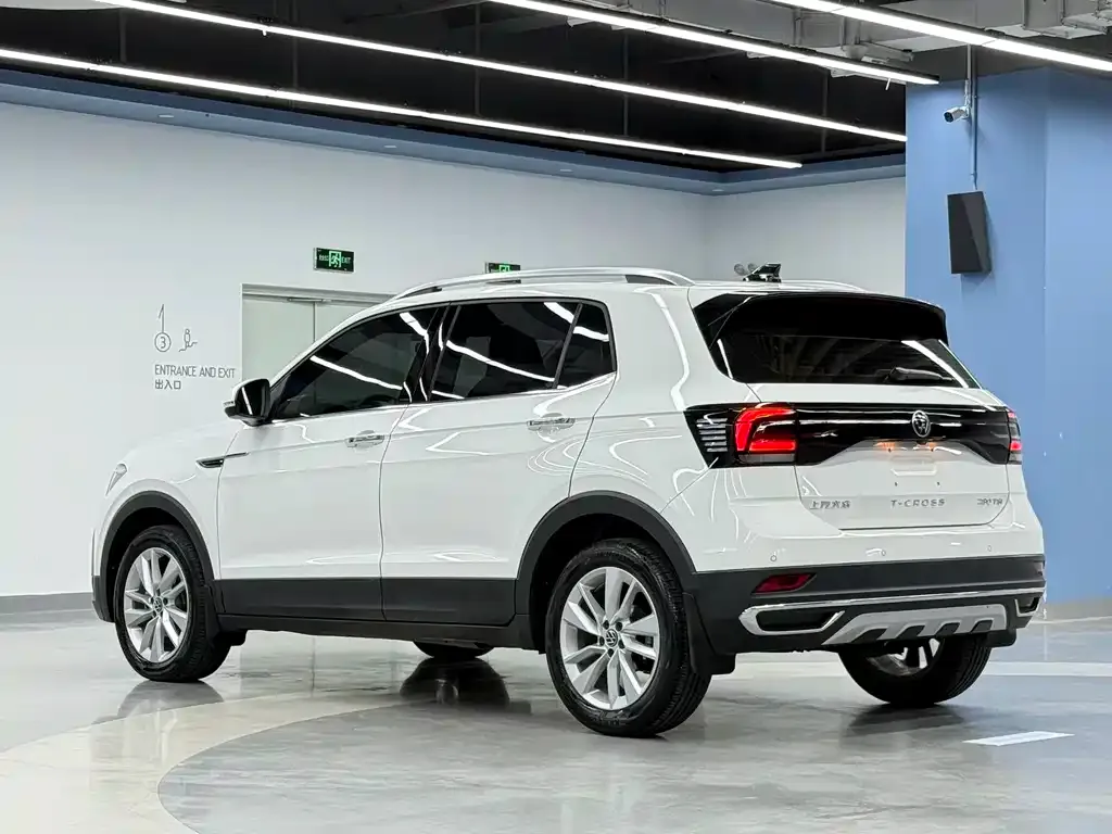 Volkswagen T-Cross — фото 8