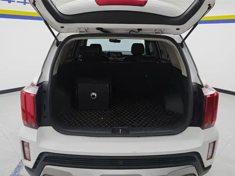 Kia Sportage — фото 7