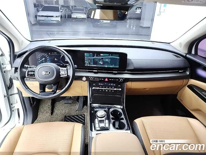 Kia Carnival — фото 10