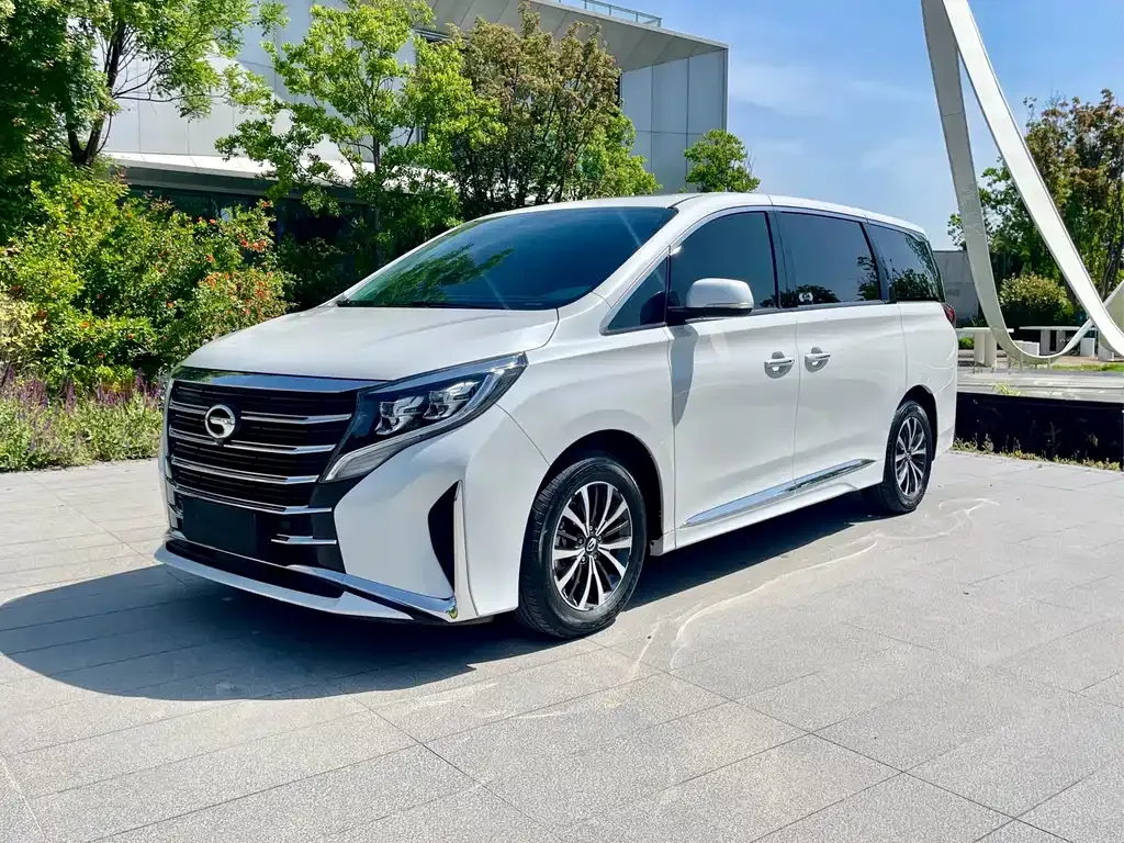 GAC Motor Trumpchi M8 — фото 1