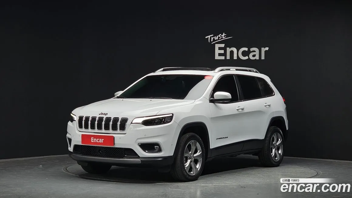 Jeep Cherokee — фото 1