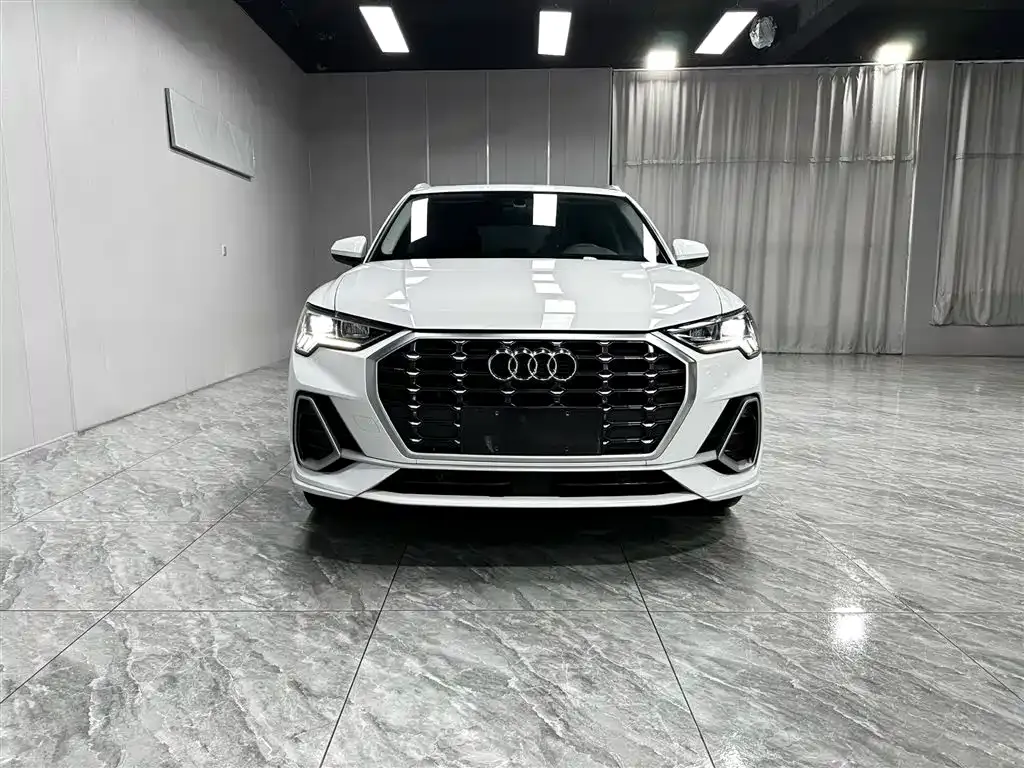 Audi Q3 — фото 4
