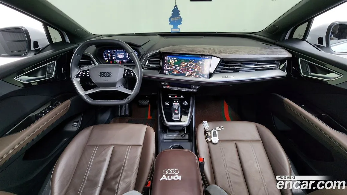 Audi Q4 e-tron — фото 10
