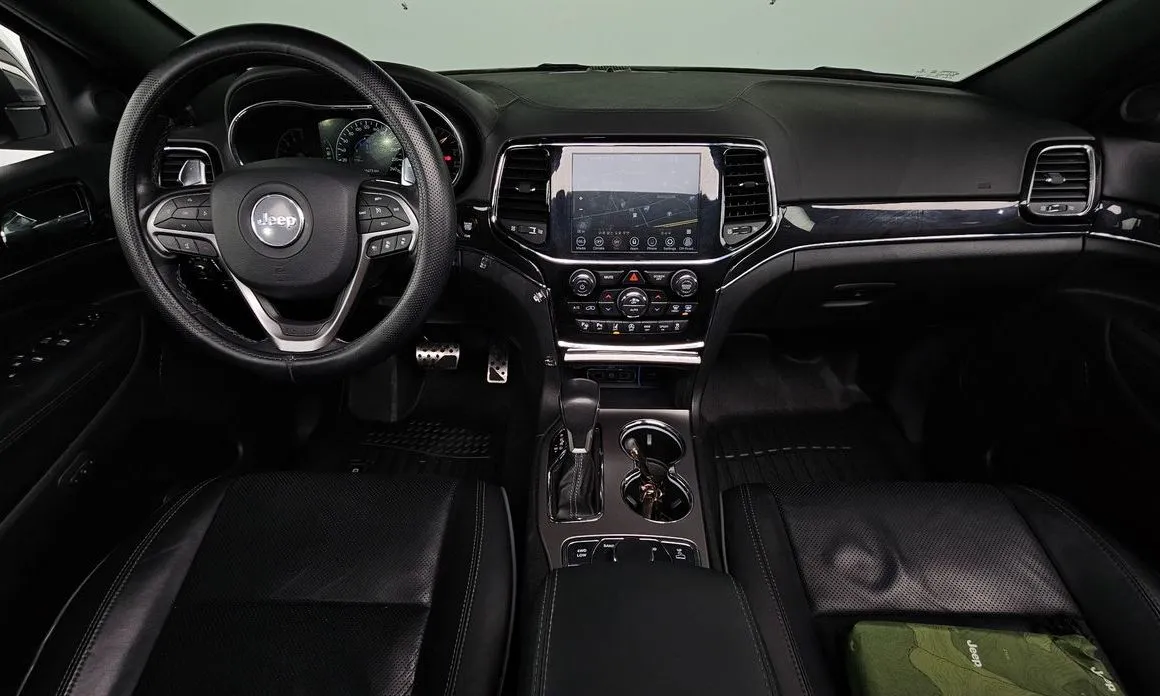 Jeep Cherokee — фото 6