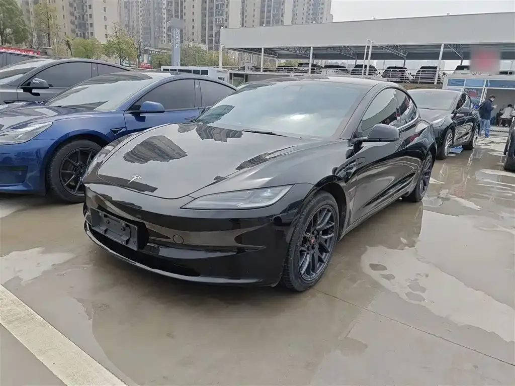 Tesla Model 3 — фото 4