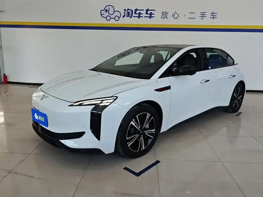 Hongqi EH7 — фото 1