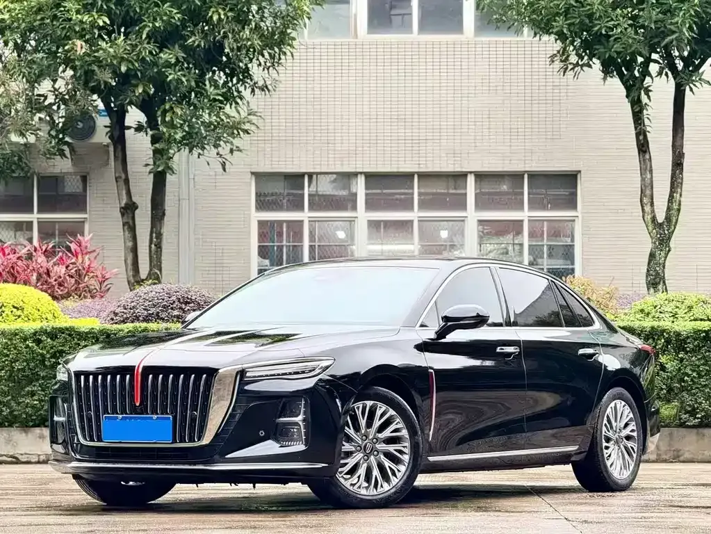 Hongqi H5 — фото 1
