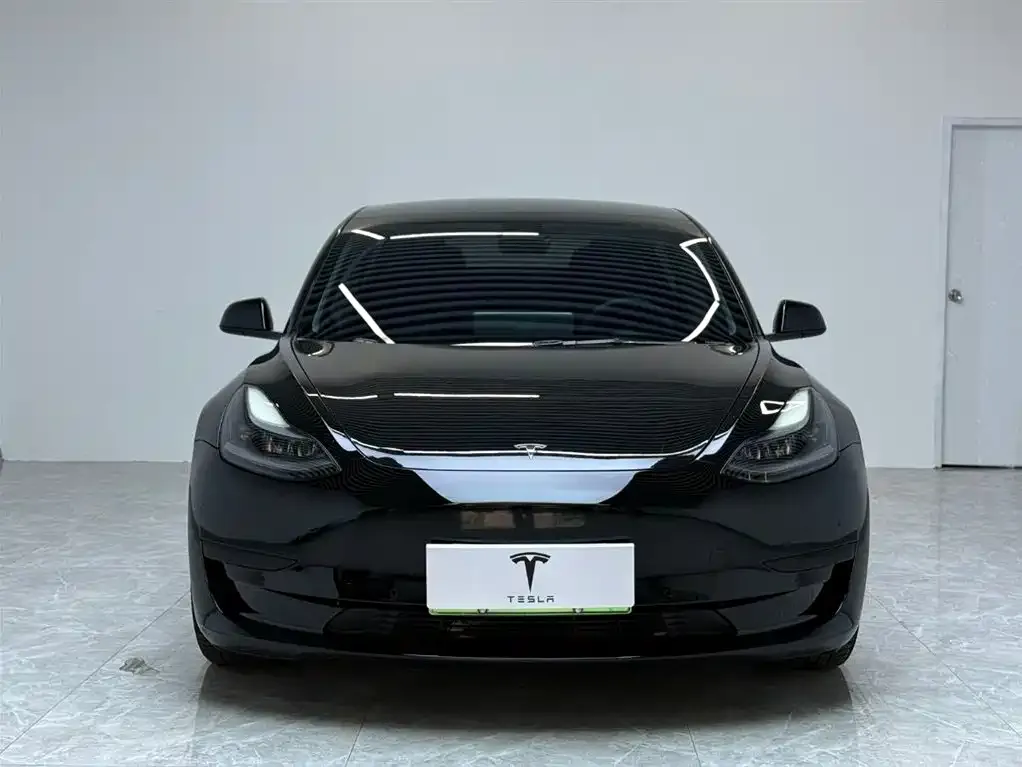 Tesla Model 3 — фото 6
