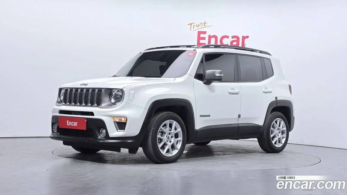 Jeep Renegade — фото 1