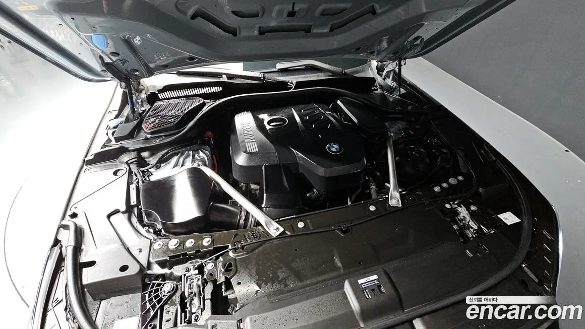 BMW 5-Series — фото 8