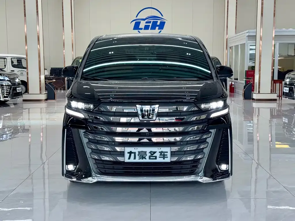 Toyota Vellfire — фото 7