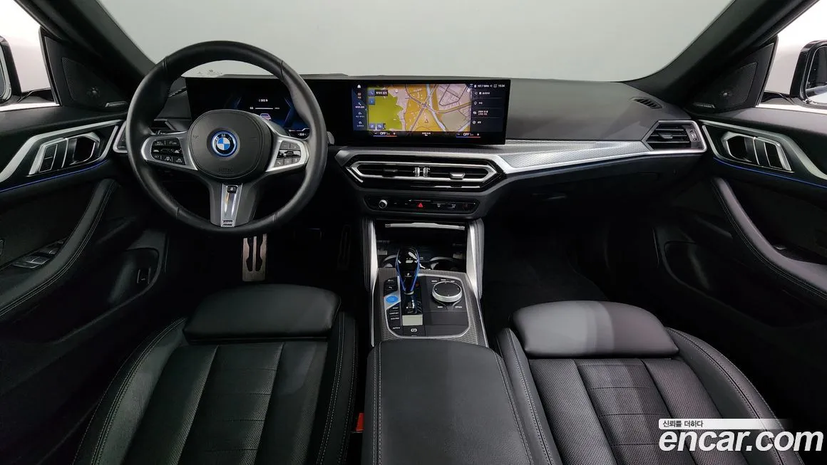 BMW i4 — фото 6