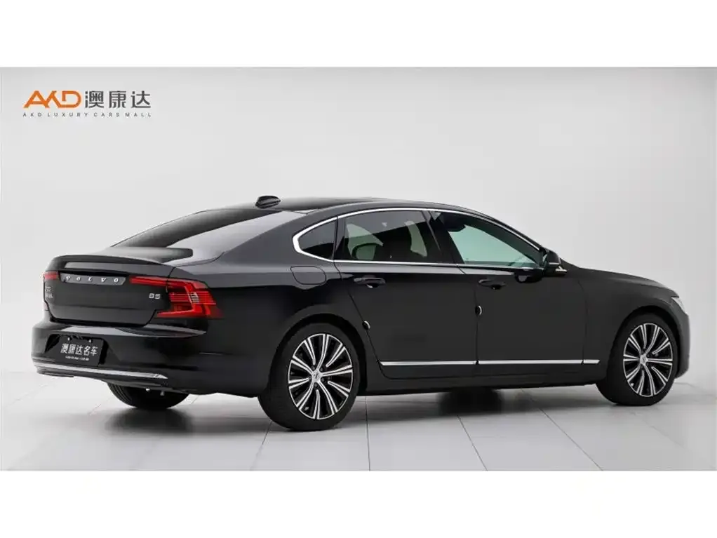 Volvo S90 — фото 4