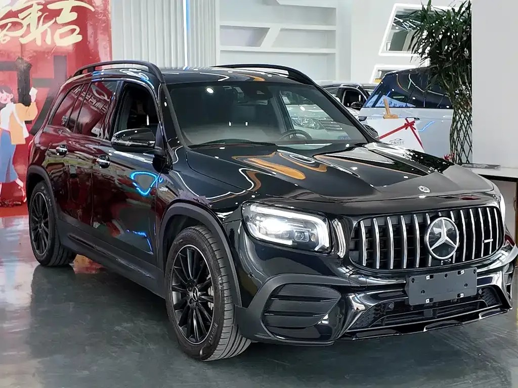 Mercedes-Benz GLB AMG — фото 9