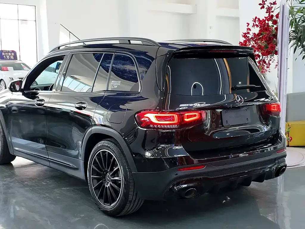 Mercedes-Benz GLB AMG — фото 4